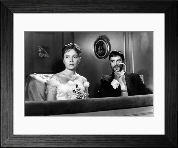Framed Print : SMILES OF A SUMMER NIGHT, (aka SOMMARNATTENS LEENDE), Ulla Jacobsson, Gunnar Bjornstrand, 1955