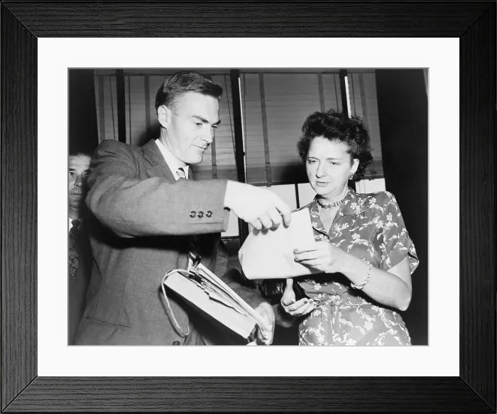 Framed Print : William Remington left U.S. Government economist accused of spying for the Soviet Union during World War II with his accuser Elizabeth T. Bentley in 1948 Framed Print : William Remington left U.S. Government economist accused of spying for the Soviet Union during World War II with his accuser Elizabeth T. Bentley in 1948