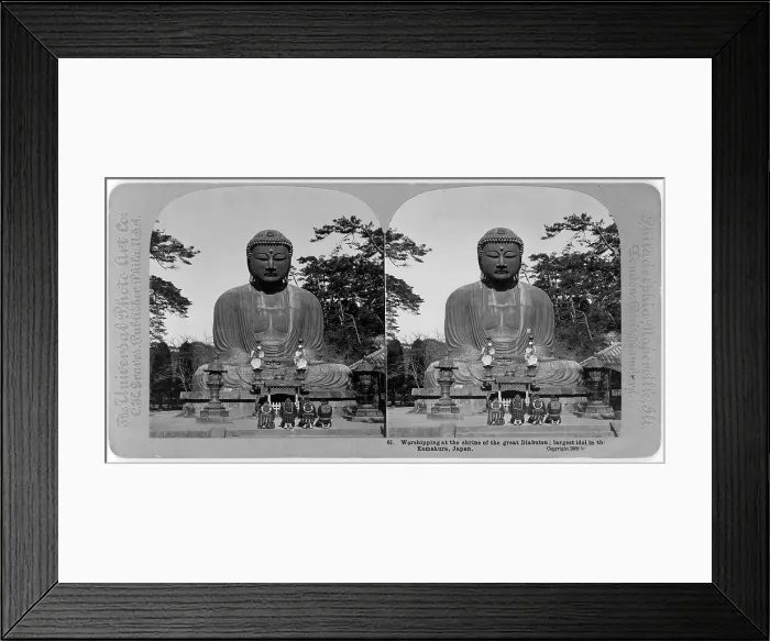 Framed Print : Worshippers at shrine of the great Diabutsu, Kamakura, Japan, c. 1902