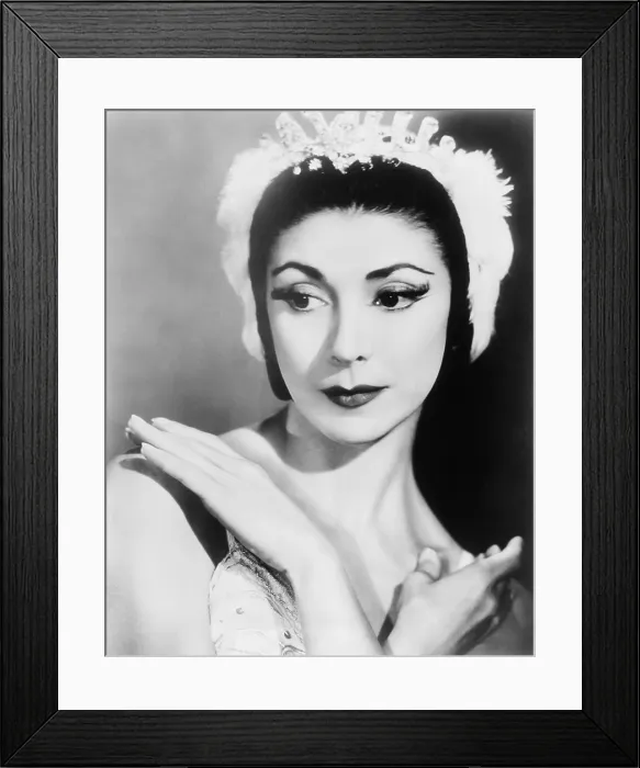Framed Print : Margot Fonteyn (1919-1991) in 1960, when she toured with the Royal Ballet and would soon begin her three decade partnership with Rudolf Nureyev Framed Print : Margot Fonteyn (1919-1991) in 1960, when she toured with the Royal Ballet and would soon begin her three decade partnership with Rudolf Nureyev
