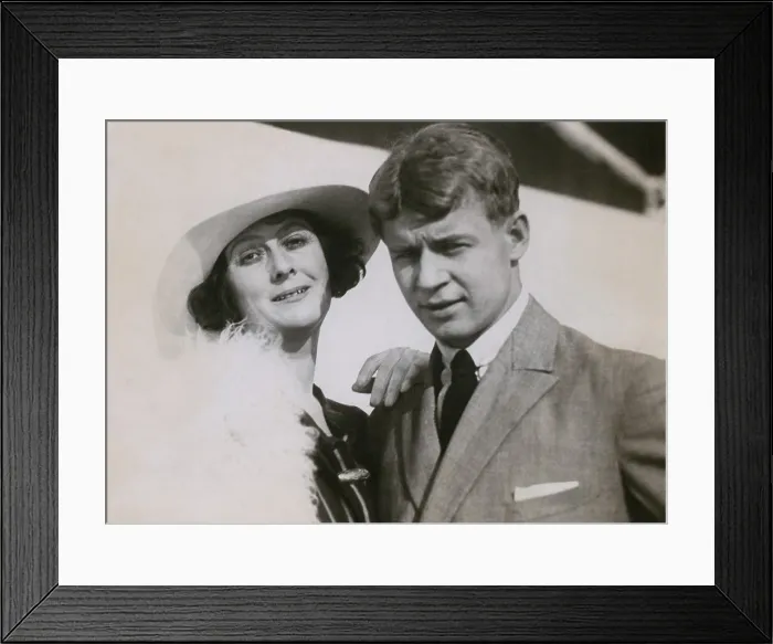 Framed Print : Isadora Duncan (1878-1927), and her husband Sergei Yesenin, on tour in the United States in 1922. He was a talented Russian poet 17 years younger her junior