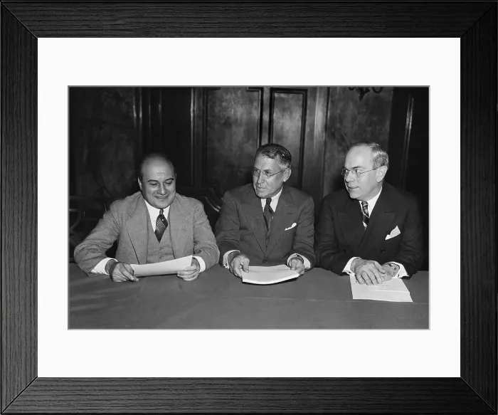 Framed Print : Liberty League lawyers against the Wagner Act, Sept. 18, 1935. They present a report asserting the unconstitutionality of the Wagner Labor Relations Act. L-R: R.E