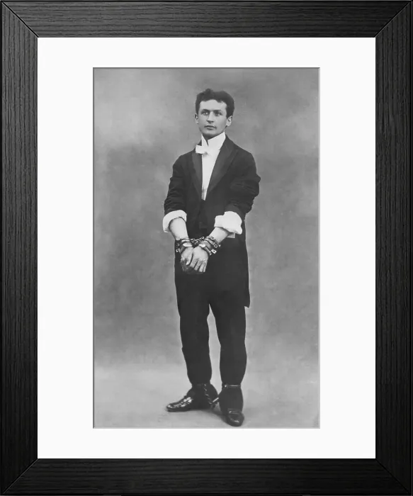 Framed Print : Harry Houdini (1874-1926), in chains. 1903 Framed Print : Harry Houdini (1874-1926), in chains. 1903