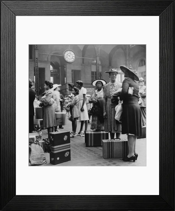 Framed Print : Stylishly dressed African American women at New York City's Pennsylvania Station. August 1942 Framed Print : Stylishly dressed African American women at New York City's Pennsylvania Station. August 1942