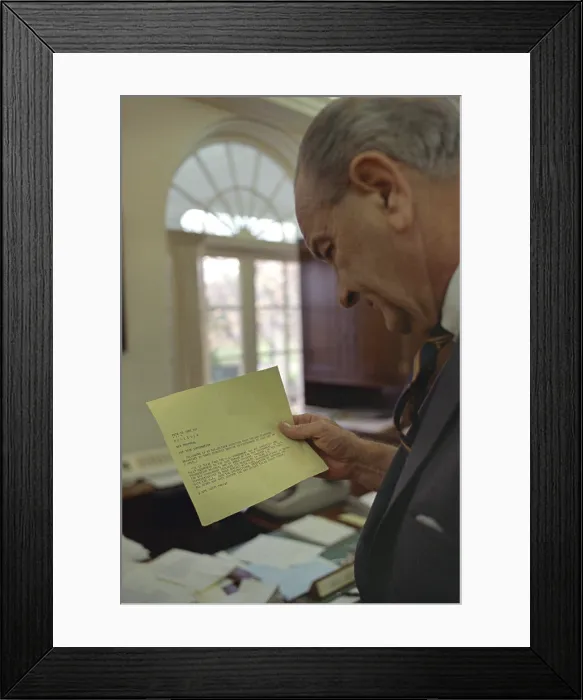 Framed Print : Paris Peace Talks to begin Framed Print : Paris Peace Talks to begin