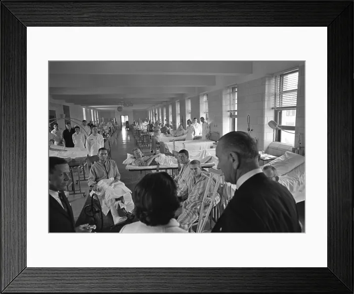 Framed Print : Wounded Vietnam Veterans. President and Lady Bird Lyndon Johnson visits injured servicemen returned from Vietnam at National Naval Medical Center, Bethesda, Maryland. Oct