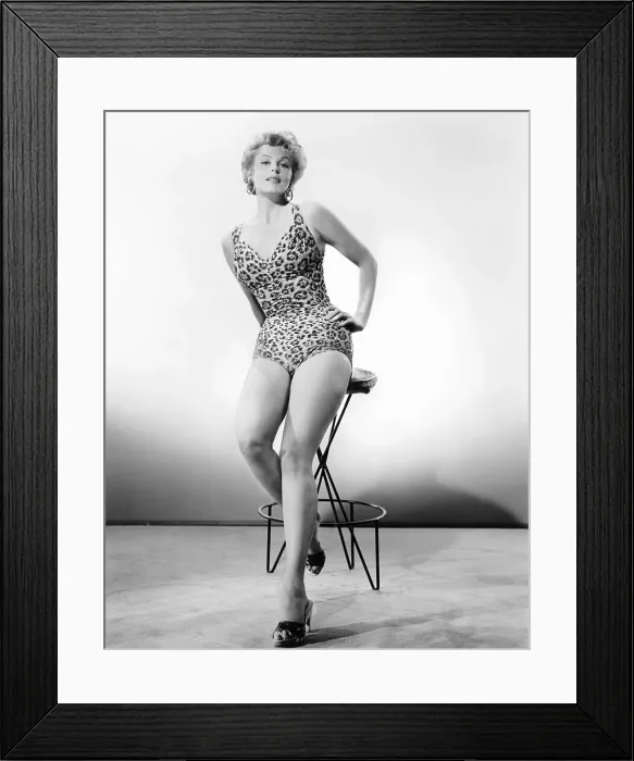 Framed Print : SLIGHTY SCARLET, Arlene Dahl, 1956 Framed Print : SLIGHTY SCARLET, Arlene Dahl, 1956