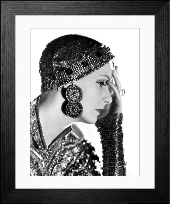 Framed Print : MATA HARI, Greta Garbo, 1931