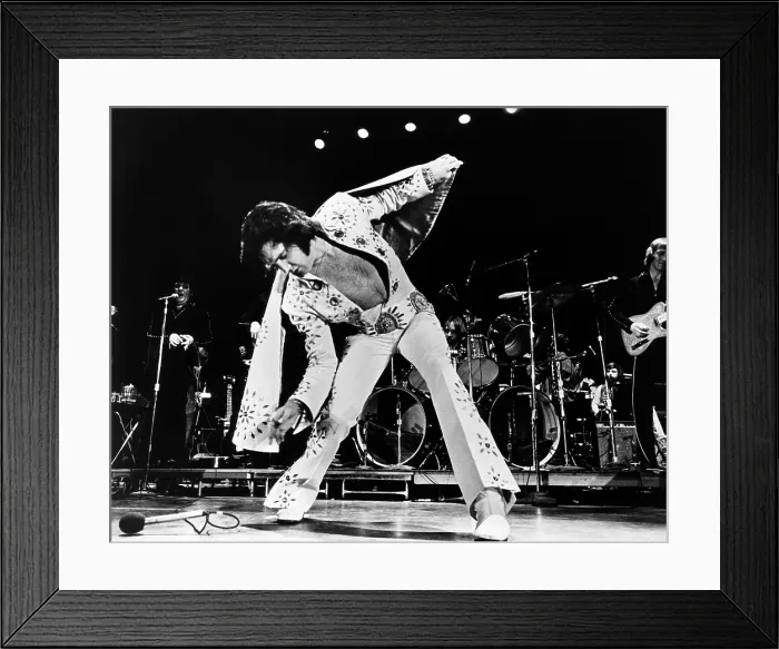 Framed Print : ELVIS ON TOUR, Elvis Presley, 1972