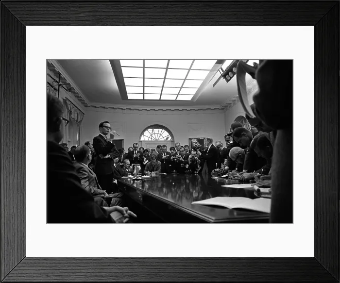 Framed Print : Bill Moyers, Lyndon Johnson's Press Secretary, addresses reporters and photographers at the White House. Oct. 5, 1965