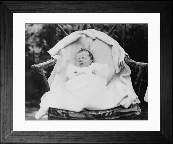 Framed Print : Charles A. Lindbergh Jr. when he was two weeks old, at Englewood, N.J. He would be kidnapped and murdered before his 2nd birthday Framed Print : Charles A. Lindbergh Jr. when he was two weeks old, at Englewood, N.J. He would be kidnapped and murdered before his 2nd birthday