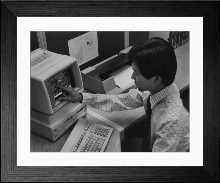 Framed Print : The 1983 Hewlett Packard-150 personal computer featured a touch-sensitive screen Framed Print : The 1983 Hewlett Packard-150 personal computer featured a touch-sensitive screen