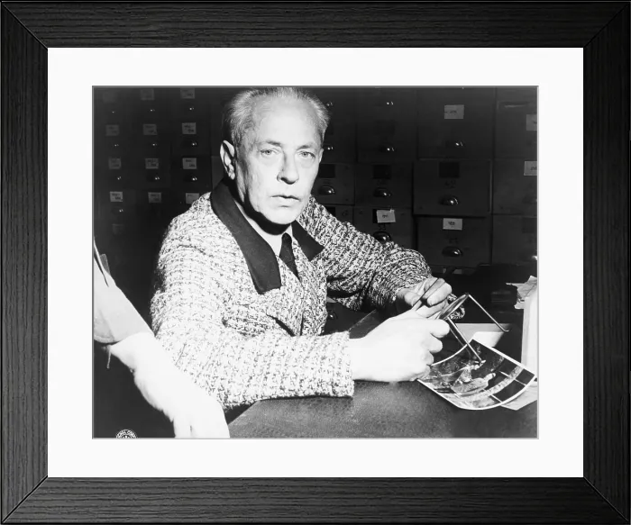 Framed Print : Heinrich Hoffman (1885-1957), Hitler's personal photographer, assisted in compiling war crime evidence against Hitler's henchmen