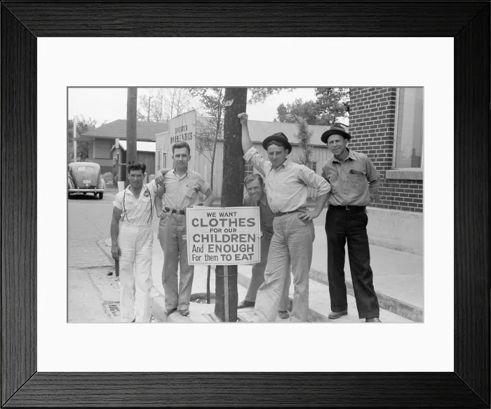 Framed Print : Employees of Coca-Cola plant on strike, display a sign reading, WE WANT CLOTHES FOR OUR CHILDREN AND ENOUGH FOR THEM TO EAT. Sikeston, Missouri, May 1940