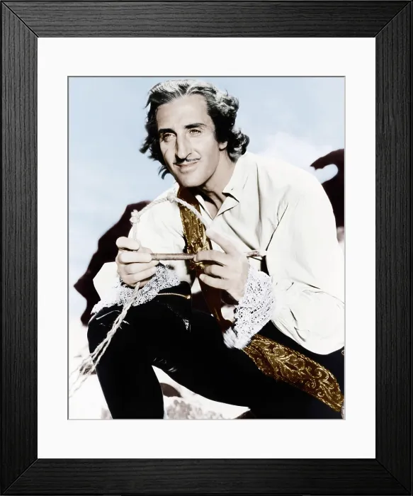 Framed Print : CAPTAIN BLOOD, Basil Rathbone, 1935