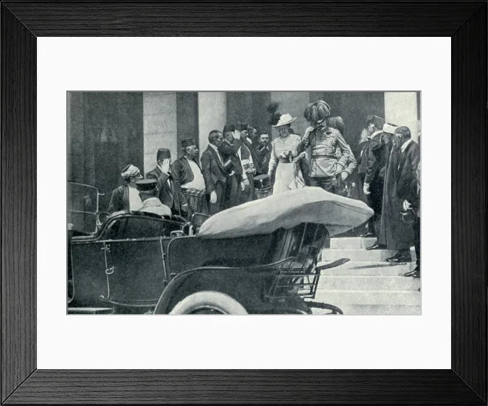 Framed Print : Archduke Franz-Ferdinand and his wife in Sarajevo, Bosnia. The heir to the Austrian throne is about to enter the open car in which he would be assassinated. June 28, 1914