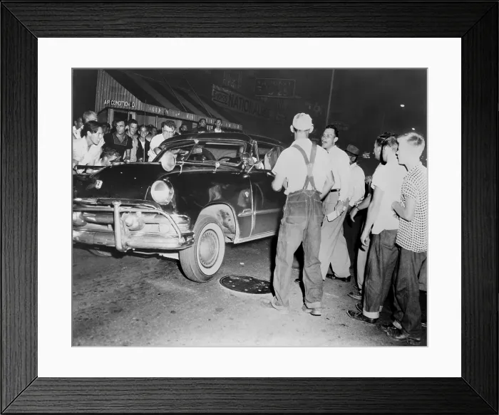 Framed Print : Billy Middlebrooks trying to dissuade a mob which is attempting to haul an African American motorist from his car, as the latter passed through Clinton, Tennessee. Aug. 31, 1956 Framed Print : Billy Middlebrooks trying to dissuade a mob which is attempting to haul an African American motorist from his car, as the latter passed through Clinton, Tennessee. Aug. 31, 1956