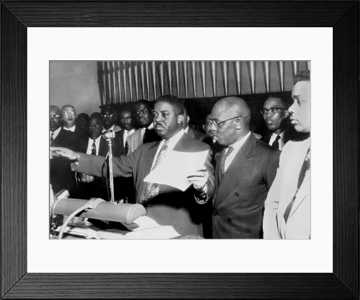 Framed Print : Montgomery Bus Boycott leaders are cheered. Reverend Ralph D. Abernathy calms the audience at the First Baptist Church following a standing ovation for leaders of the bus boycott Framed Print : Montgomery Bus Boycott leaders are cheered. Reverend Ralph D. Abernathy calms the audience at the First Baptist Church following a standing ovation for leaders of the bus boycott