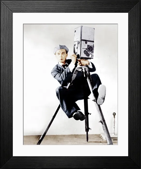 Framed Print : THE CAMERAMAN, Buster Keaton, 1928