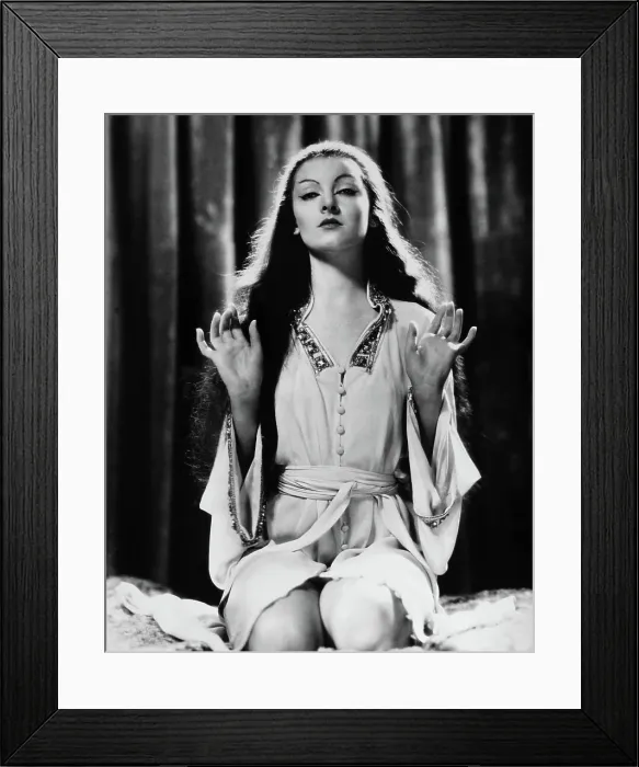 Framed Print : THE MASK OF FU MANCHU, Myrna Loy, 1932 Framed Print : THE MASK OF FU MANCHU, Myrna Loy, 1932