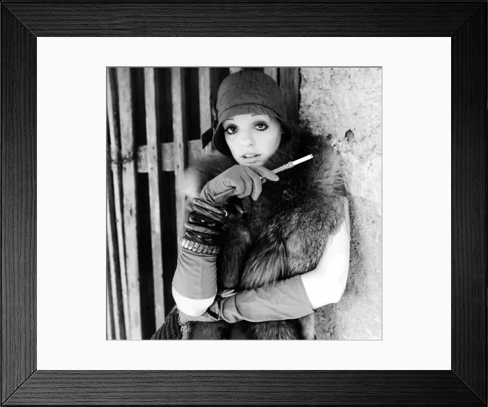 Framed Print : LUCKY LADY, Liza Minnelli, 1975, TM & Copyright 20th Century Fox Film Corp. / courtesy Everett Collection