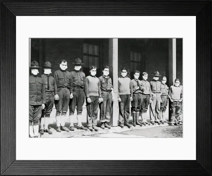 Framed Print : Medical men wore masks to avoid the flu at U.S. Army hospital. Nov. 19, 1918. Army Hospital No. 4. Fort Porter, N.Y. during the 1918-19 Spanish Influenza pandemic