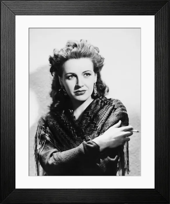 Framed Print : MADONNA OF THE SEVEN MOONS, Phyllis Calvert, 1945 Framed Print : MADONNA OF THE SEVEN MOONS, Phyllis Calvert, 1945