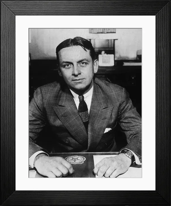 Framed Print : Eliot Ness (1903-1957), as Treasury Department Prohibition agent assigned to bring down Al Capone