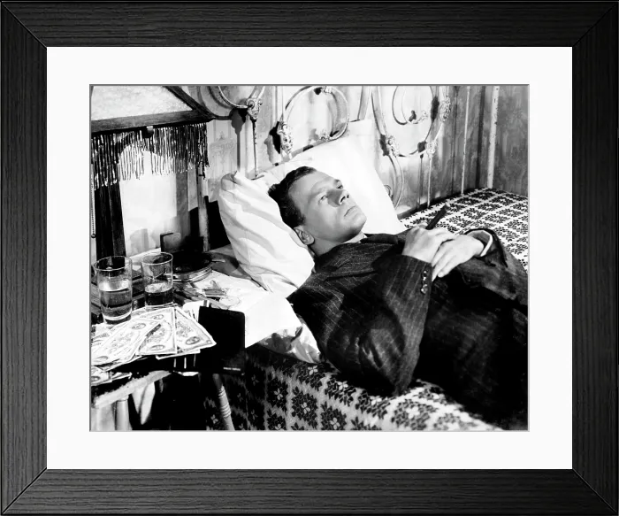 Framed Print : SHADOW OF A DOUBT, Joseph Cotten, 1943