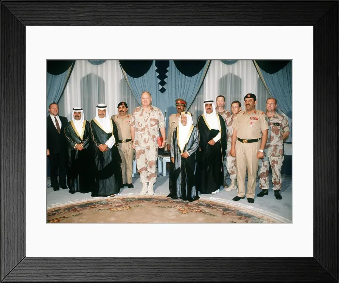 Framed Print : General Norman Schwarzkopf with Shaikh Isa Bin Sulman Al-Khalifa the emir of Bahrain after the Emir who presented him with the Bahrain Medal in recognition of his role