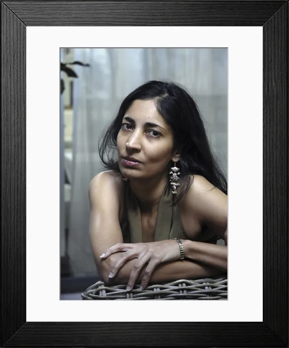 Framed Print : DESAIKiran (1971). Writer. 2007. Oscar Elias / AISA / Everett Collection (184705)**US SALES ONLY** Framed Print : DESAIKiran (1971). Writer. 2007. Oscar Elias / AISA / Everett Collection (184705)**US SALES ONLY**