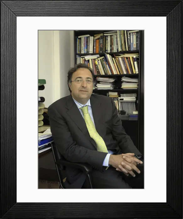 Framed Print : COMASAntoni (1931). Writer. 2007. Oscar Elias / AISA / Everett Collection (184695)**US SALES ONLY**