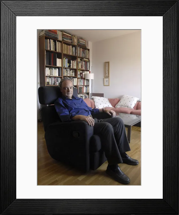 Framed Print : VILA-MATASEnrique (1948). Writer. 2007. Oscar Elias / AISA / Everett Collection (184698)**US SALES ONLY**