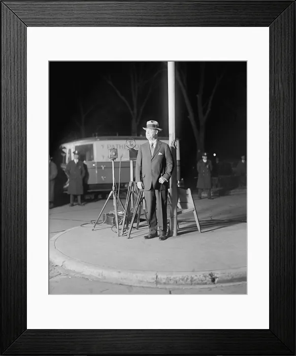 Framed Print : Harry F. Sinclair (1876-1956) smiles for the press as he emerges from the District of Columbia Prison on Nov. 21, 1929
