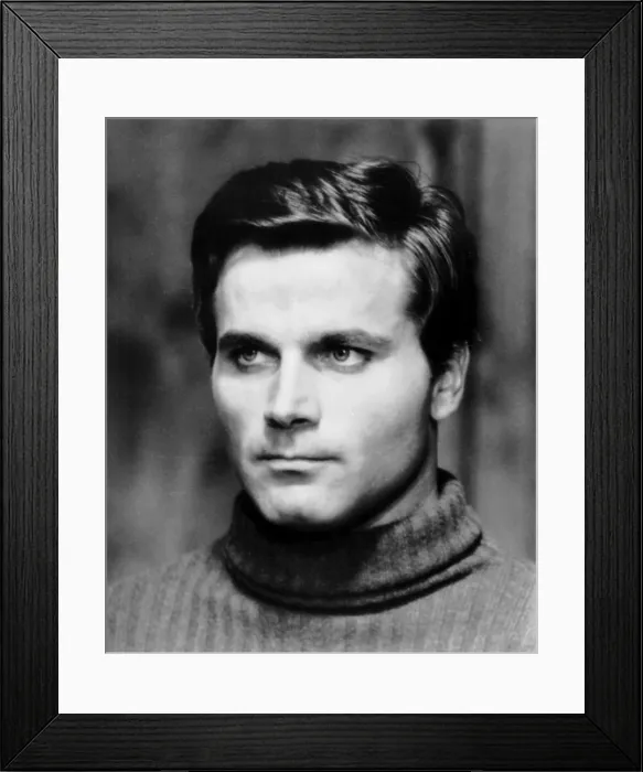 Framed Print : MAFIA, (aka IL GIORNO DELLA CIVETTA), Franco Nero, 1969 Framed Print : MAFIA, (aka IL GIORNO DELLA CIVETTA), Franco Nero, 1969