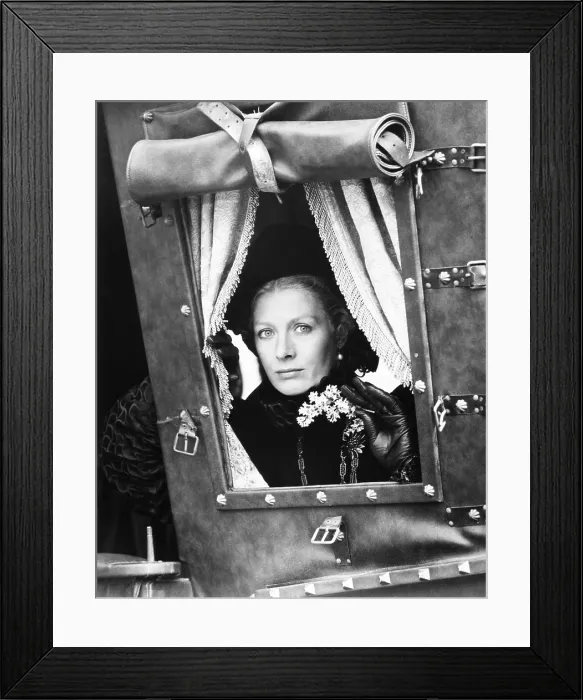 Framed Print : MARY, QUEEN OF SCOTS, Vanessa Redgrave, 1971 Framed Print : MARY, QUEEN OF SCOTS, Vanessa Redgrave, 1971