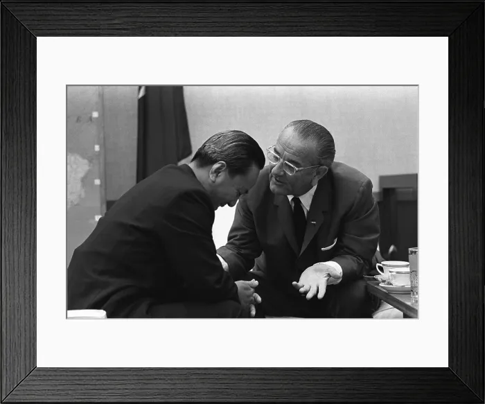 Framed Print : President Lyndon Johnson talks with Vietnamese President Nguyen van Thieu during a meeting in Hawaii. Thieu was the third, and weakest party in the LBJ's Peace negotiations