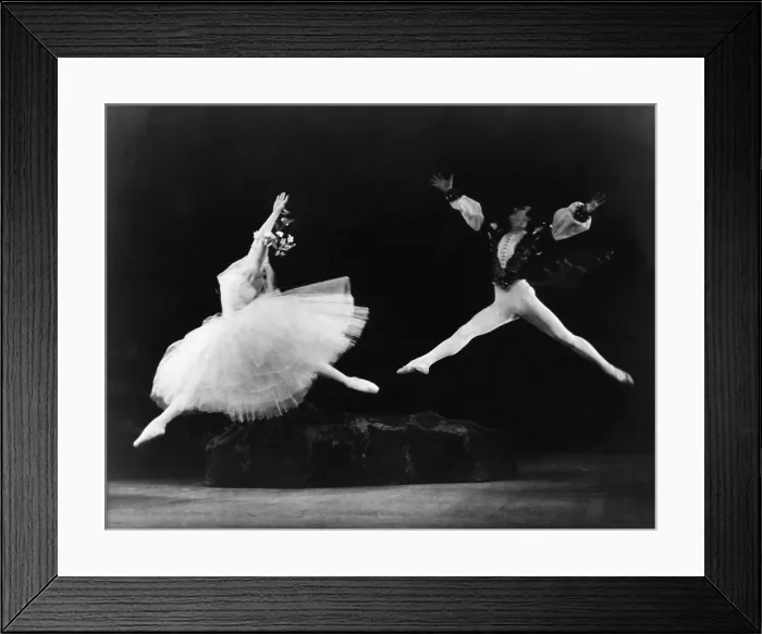 Framed Print : Margot Fonteyn (1919-1991), and Alexis Rossine in a scene from the Sadlers Wells Ballet production of Giselle. London, ca. 1946