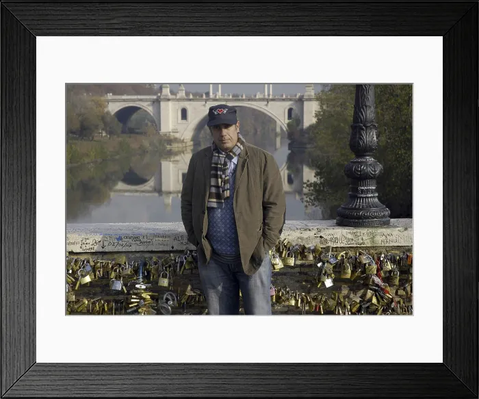 Framed Print : MOCCIAFederico (1963). Writer. 2007. Oscar Elias / AISA / Everett Collection (184743)**US SALES ONLY**