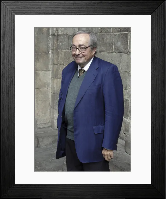 Framed Print : STEINERGeorge (1929). Writer. 2007. Oscar Elias / AISA / Everett Collection (184730)**US SALES ONLY** Framed Print : STEINERGeorge (1929). Writer. 2007. Oscar Elias / AISA / Everett Collection (184730)**US SALES ONLY**