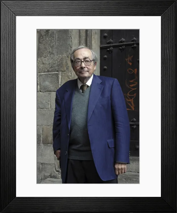 Framed Print : STEINERGeorge (1929). Writer. 2007. Oscar Elias / AISA / Everett Collection (184732)**US SALES ONLY**