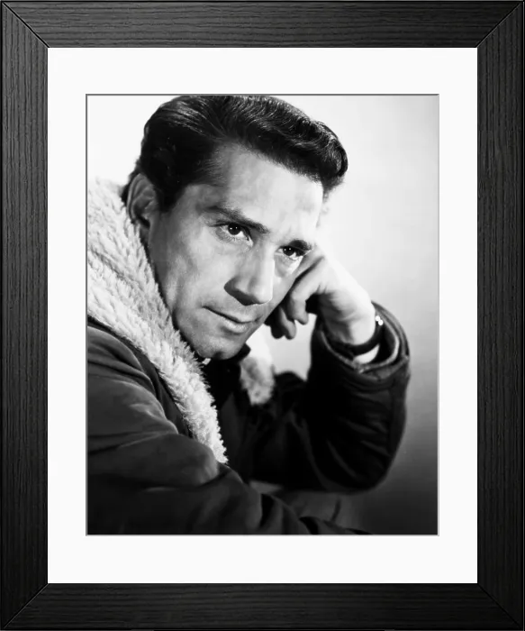 Framed Print : THIEVES HIGHWAY, Richard Conte, 1949, TM & Copyright 20th Century Fox Film Corp. / courtesy Everett Collection