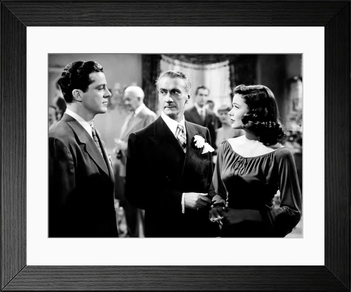 Framed Print : LAURA, Dana Andrews, Clifton Webb, Gene Tierney, 1944, (c) 20th Century Fox, TM & Copyright / Courtesy: Everett Collection Framed Print : LAURA, Dana Andrews, Clifton Webb, Gene Tierney, 1944, (c) 20th Century Fox, TM & Copyright / Courtesy: Everett Collection