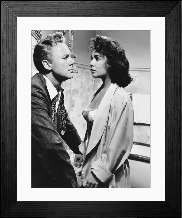 Framed Print : LAST TIME I SAW PARIS, from left, Van Johnson, Elizabeth Taylor, 1954 Framed Print : LAST TIME I SAW PARIS, from left, Van Johnson, Elizabeth Taylor, 1954