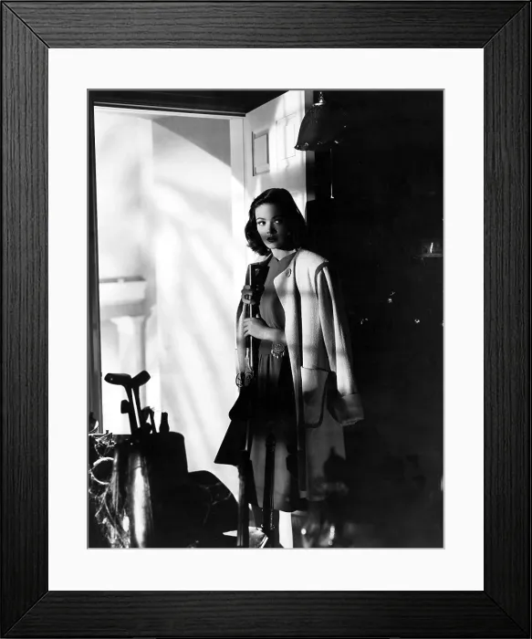 Framed Print : LAURA, Gene Tierney, 1944. TM and Copyright 20th Century Fox Film Corp. All rights reserved. Courtesy: Everett Collection