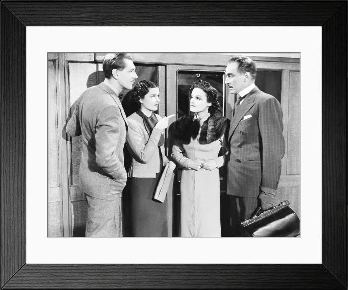 Framed Print : THE LADY VANISHES, from left: Michael Redgrave, Margaret Lockwood, Linden Travers, Paul Kukas, 1938