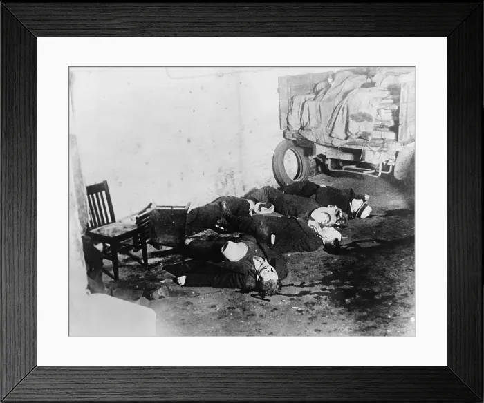 Framed Print : St. Valentine's Day Massacre. Seven gangsters of Bugs Mor an's gang were killed by Al Capone's in a garage in Chicag o on Feb 14, 1929. o on Feb 14, 1929 Framed Print : St. Valentine's Day Massacre. Seven gangsters of Bugs Mor an's gang were killed by Al Capone's in a garage in Chicag o on Feb 14, 1929. o on Feb 14, 1929