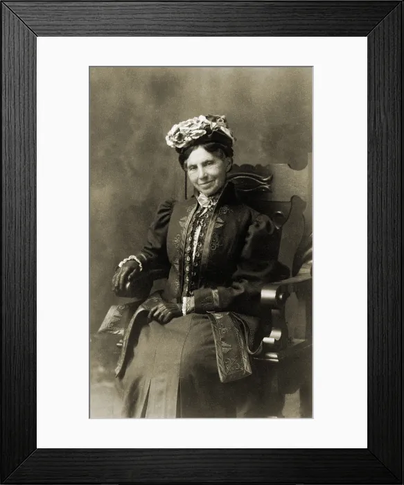 Framed Print : Clara Barton (1821-1912), in retirement after a life of humanitarian nursing and leadership the American Red Cross. Ca. 1906