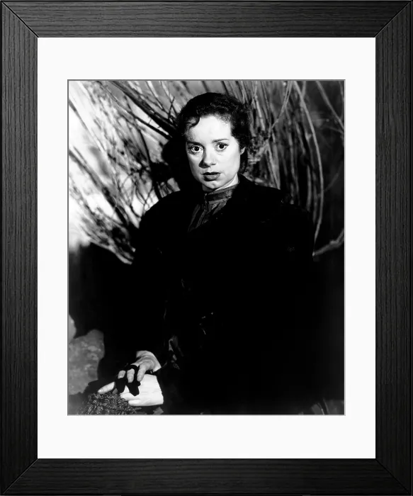 Framed Print : LADIES IN RETIREMENT, Elsa Lanchester, 1941 Framed Print : LADIES IN RETIREMENT, Elsa Lanchester, 1941