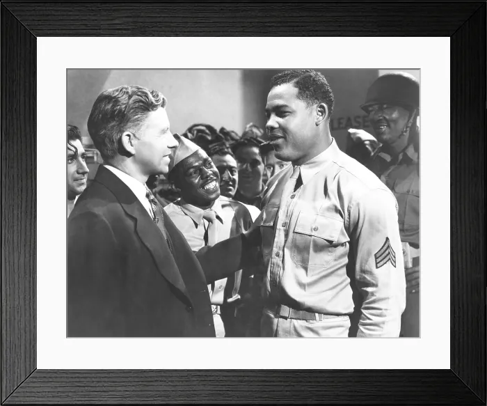 Framed Print : THIS IS THE ARMY, from left: George Murphy, Joe Louis, 1943